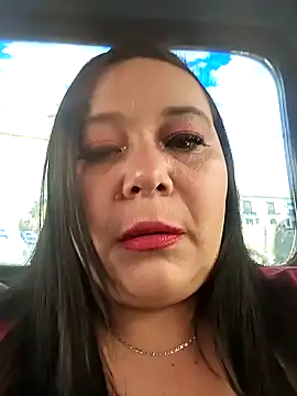 Snapshot of sara_pineros chatting on 03-06-25, 01:46 sara pineros online show from 03-06-25, 01:46