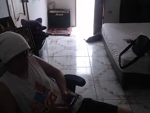 Pit xxz online show from 12-04-25, 04:48