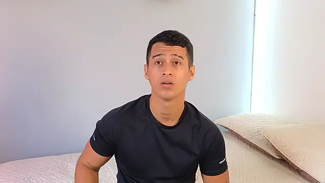 hot69temptation  online show from 01-30-25, 02:47