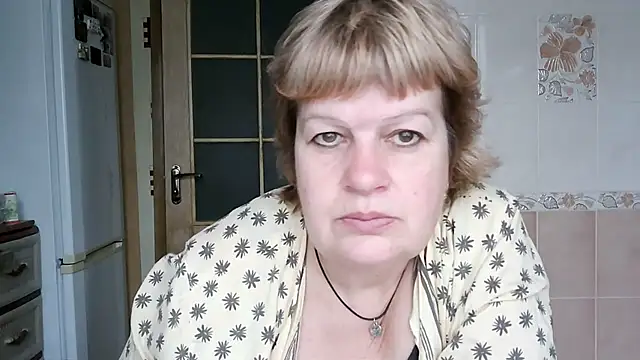 Snapshot of Ettie_Tonia chatting on 01-24-25, 11:37 Ettie Tonia online show from 01-24-25, 11:37