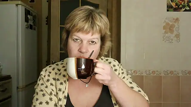 Snapshot of Ettie_Tonia chatting on 02-14-25, 04:41 Ettie Tonia online show from 02-14-25, 04:41