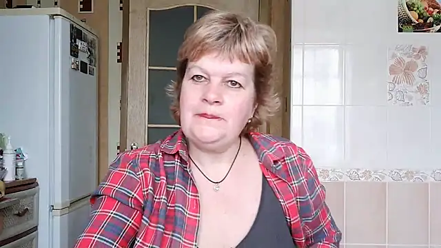 Snapshot of Ettie_Tonia chatting on 03-15-25, 10:03 Ettie Tonia online show from 03-15-25, 10:03