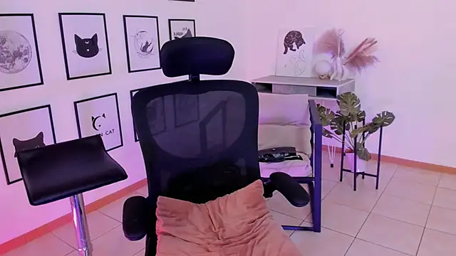 Elainebeness online show from 01-07-25, 07:28