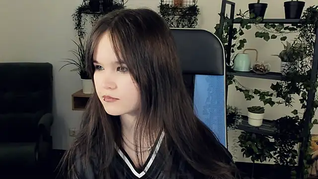 Elainebeness online show from 02-27-26, 07:25