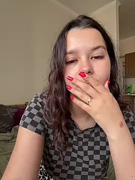 Snapshot of PoppyRobinson chatting on 12-12-24, 08:14 PoppyRobinson online show from 12-12-24, 08:14