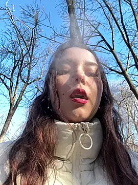 Snapshot of PoppyRobinson chatting on 12-20-24, 09:32 PoppyRobinson online show from 12-20-24, 09:32