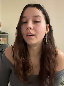 Snapshot of PoppyRobinson chatting on 12-20-24, 06:56 PoppyRobinson online show from 12-20-24, 06:56