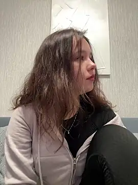 Snapshot of PoppyRobinson chatting on 12-27-24, 08:35 PoppyRobinson online show from 12-27-24, 08:35