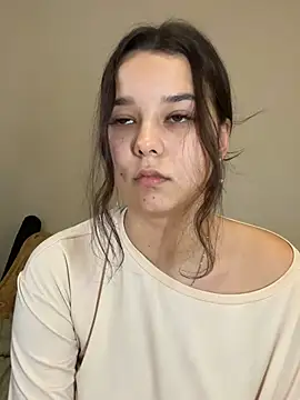 Snapshot of PoppyRobinson chatting on 12-29-24, 08:22 PoppyRobinson online show from 12-29-24, 08:22