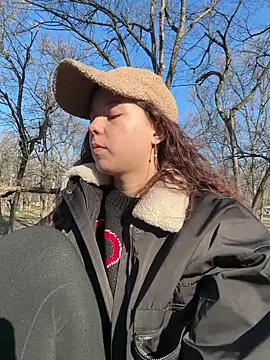 Snapshot of PoppyRobinson chatting on 01-09-25, 09:16 PoppyRobinson online show from 01-09-25, 09:16