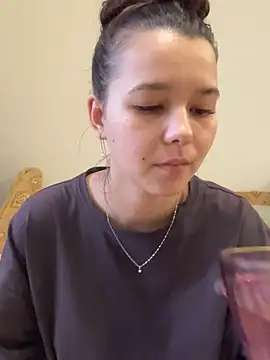 Snapshot of PoppyRobinson chatting on 01-13-25, 08:05 PoppyRobinson online show from 01-13-25, 08:05