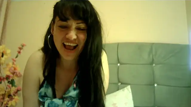 Snapshot of taylor198115 chatting on 11-21-25, 06:56 taylor198115 online show from 11-21-25, 06:56