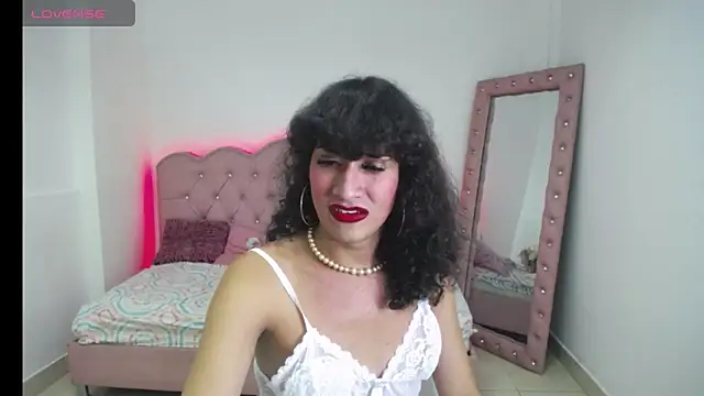 Kathleen Rodriguez online show from 01-11-25, 03:23