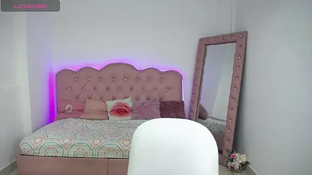 Kathleen Rodriguez online show from 01-14-25, 03:32