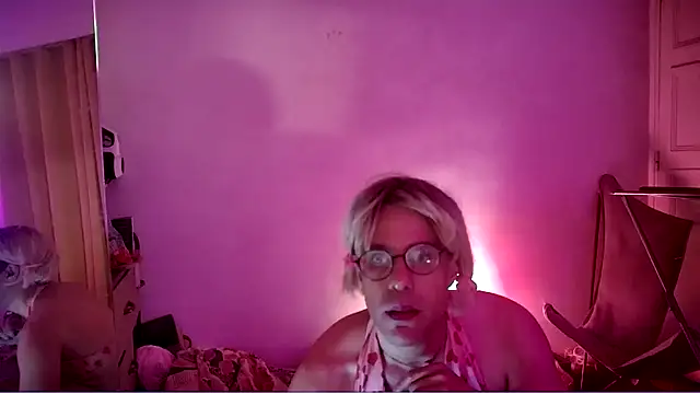 Soraya Sissy  online show from 11-30-25, 08:57