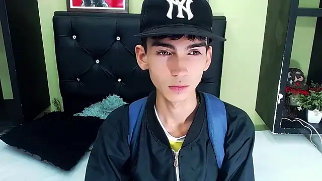 ttimy x boy online show from 03-04-25, 08:38