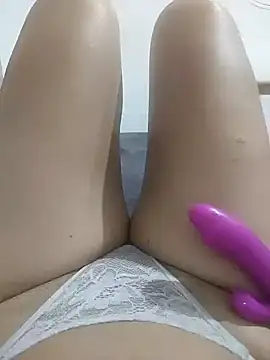 Snapshot of yasmin6 chatting on 01-04-25, 09:31 yasmin6 online show from 01-04-25, 09:31