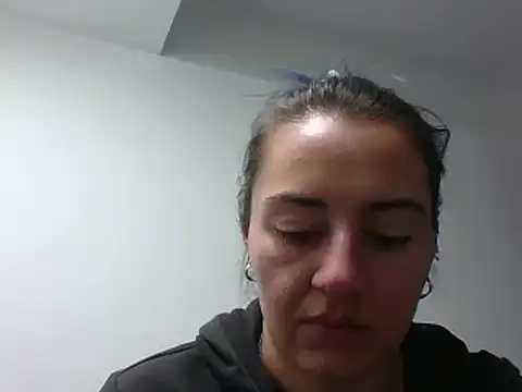  karlie kloss  online show from 12-11-24, 01:58