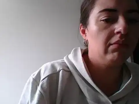  karlie kloss  online show from 12-26-24, 07:16