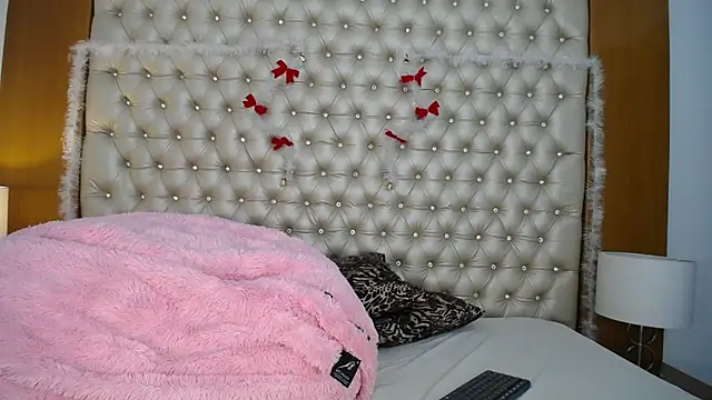 MegannMyerss online show from 12-28-24, 08:15