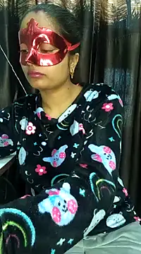 Snapshot of bigtitsqueen chatting on 12-20-24, 03:58 bigtitsqueen online show from 12-20-24, 03:58