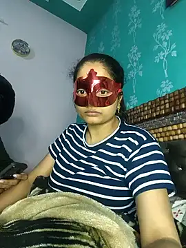 Snapshot of bigtitsqueen chatting on 12-23-24, 09:49 bigtitsqueen online show from 12-23-24, 09:49