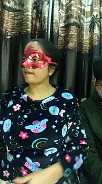 Snapshot of bigtitsqueen chatting on 12-24-24, 03:47 bigtitsqueen online show from 12-24-24, 03:47