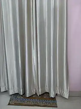 Snapshot of bigtitsqueen chatting on 01-12-25, 05:03 bigtitsqueen online show from 01-12-25, 05:03