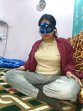 Snapshot of bigtitsqueen chatting on 01-29-25, 03:37 bigtitsqueen online show from 01-29-25, 03:37