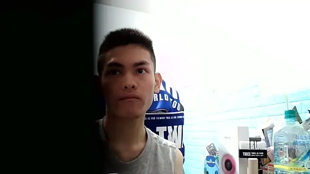 Snapshot of thisisbook_223 chatting on 04-17-26, 10:40 thisisbook 223 online show from 04-17-26, 10:40