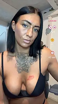 IntiMia online show from 02-25-26, 08:35