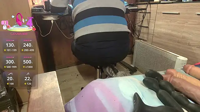 misteryman1956 online show from 12-22-25, 05:48