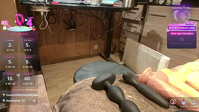 misteryman1956 online show from 06-16-26, 08:11