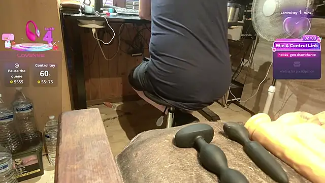 misteryman1956 online show from 07-08-26, 07:40