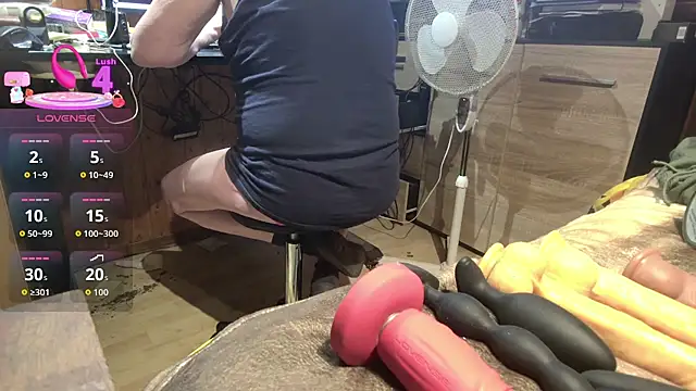 misteryman1956 online show from 07-23-26, 05:00