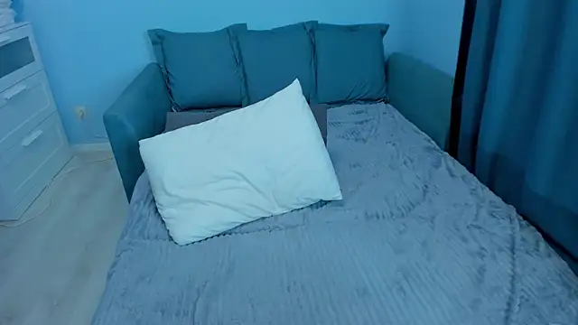 Snapshot of Mimi_Mira chatting on 02-13-25, 02:52 Mimi Mira online show from 02-13-25, 02:52