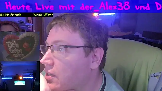 Snapshot of der_alex38 chatting on 03-04-25, 08:27 der alex38 online show from 03-04-25, 08:27