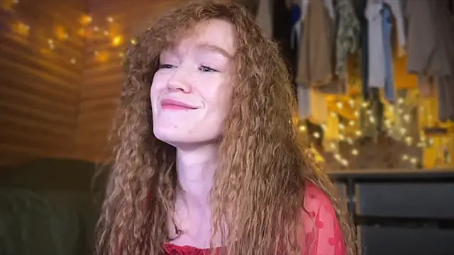 Snapshot of such_juicee chatting on 12-19-24, 06:23 such juicee online show from 12-19-24, 06:23