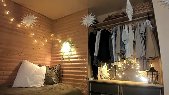 Snapshot of such_juicee chatting on 01-22-25, 07:45 such juicee online show from 01-22-25, 07:45