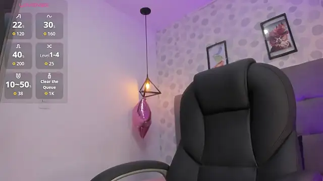 nicole  parker1 online show from 04-18-26, 07:07