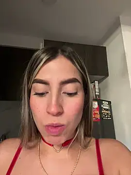 Issabela G1 online show from 12-22-24, 06:06