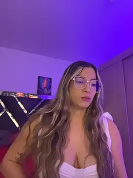 Snapshot of Issabela_G1 chatting on 07-20-26, 03:32 Issabela G1 online show from 07-20-26, 03:32