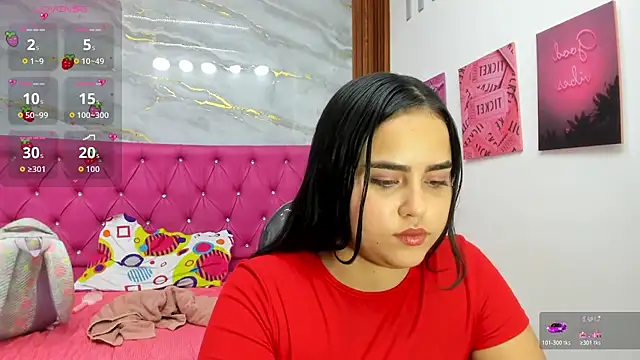 Snapshot of Helen_russo chatting on 07-16-26, 06:58 Helen russo online show from 07-16-26, 06:58