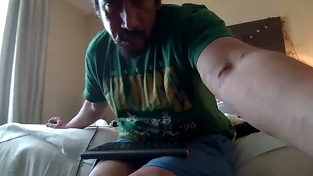 Snapshot of Curved4Pleasure chatting on 03-10-26, 10:26 Curved4Pleasure online show from 03-10-26, 10:26