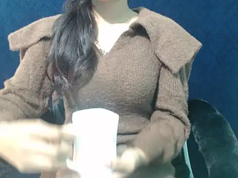 Yashi online show from 12-18-25, 12:22