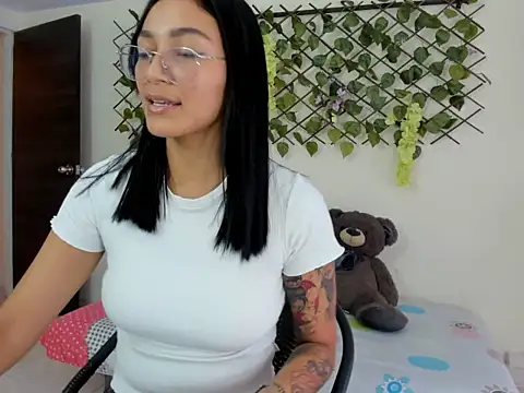 ASIAM BRUNET online show from 09-27-25, 06:13