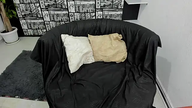 ChloeTurner  online show from 02-04-25, 02:32