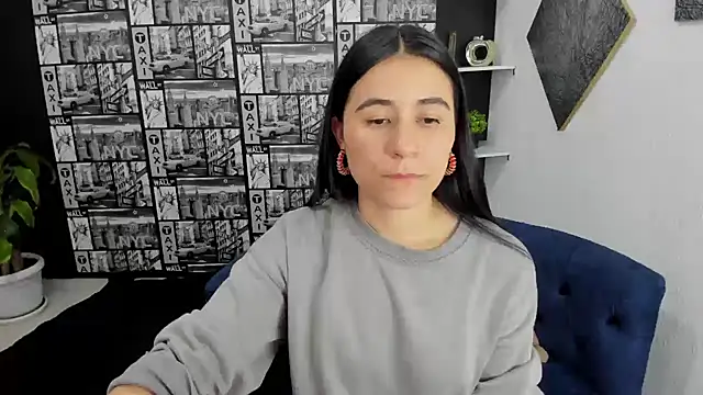 ChloeTurner  online show from 03-18-25, 05:53