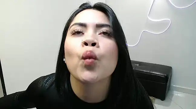 Snapshot of team_dinamite69 chatting on 01-29-25, 06:50 team dinamite69 online show from 01-29-25, 06:50