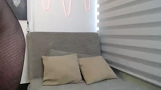 Snapshot of team_dinamite69 chatting on 10-09-25, 02:48 team dinamite69 online show from 10-09-25, 02:48